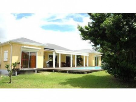  Maison / villa Saint-François 160m² 395 000€